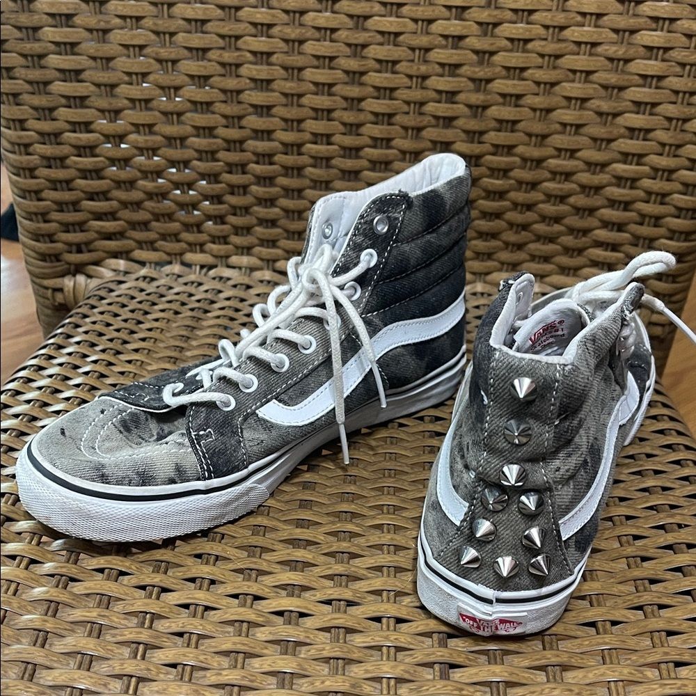 Vans Gray& black High-Top Sneakers with Studded Design